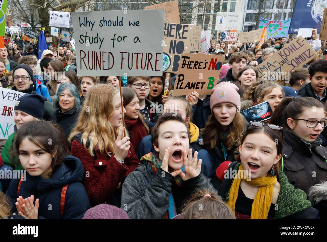 Students demonstrate during a Friday for Futre demo in Berlin, 29/03/2019 Stock Photo