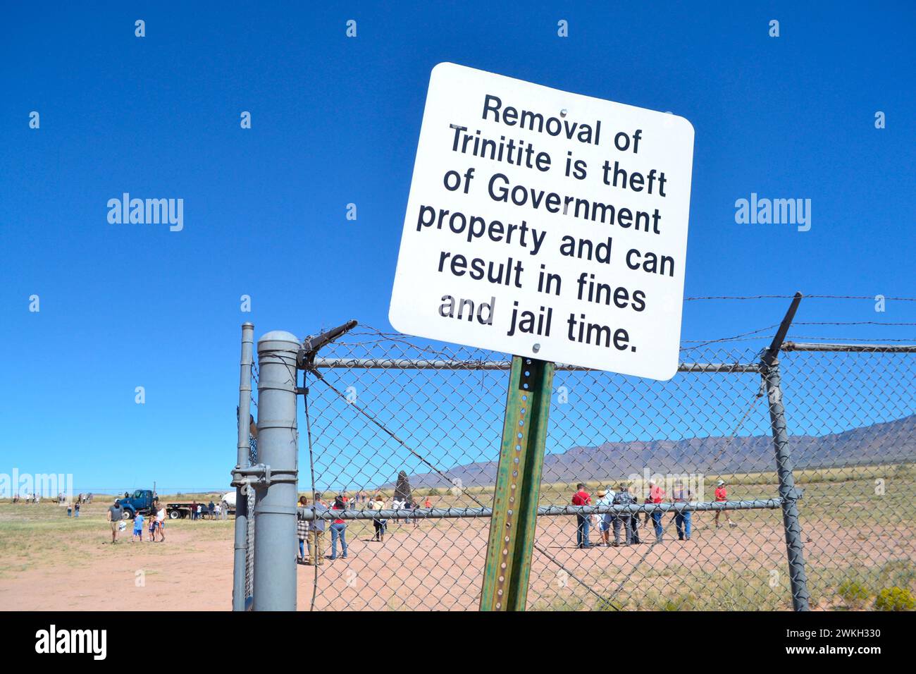 Sign warning visitors not to remove trinitite, Trinity Site, USA Stock Photo