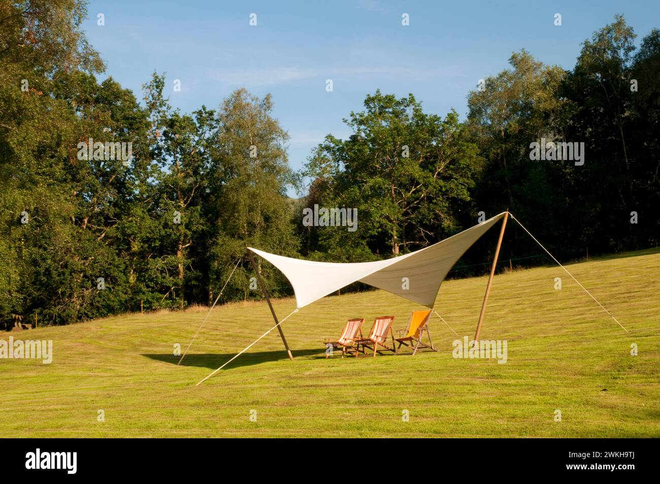 Deck awnings hi-res stock photography and images - Alamy