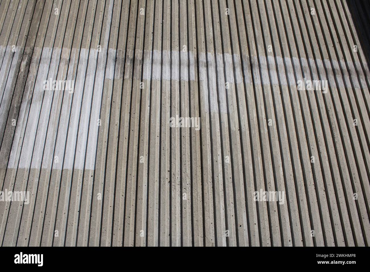 Linear architecture hi-res stock photography and images - Alamy