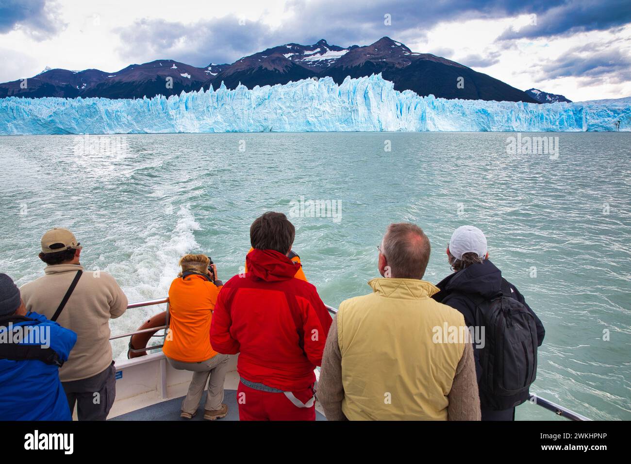 Boat trip on Argentino Lake. Perito Moreno glacier. Los Glaciares ...
