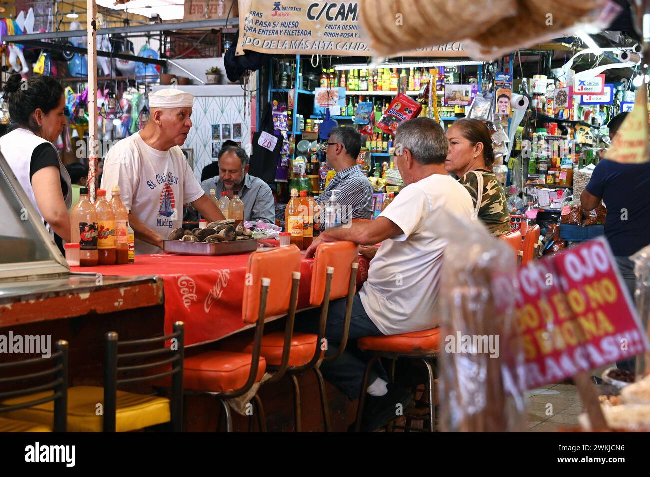 Stand im Mercado de Coyoacan, Mexiko Stadt *** Stand in the Mercado de Coyoacan, Mexico City Stock Photo