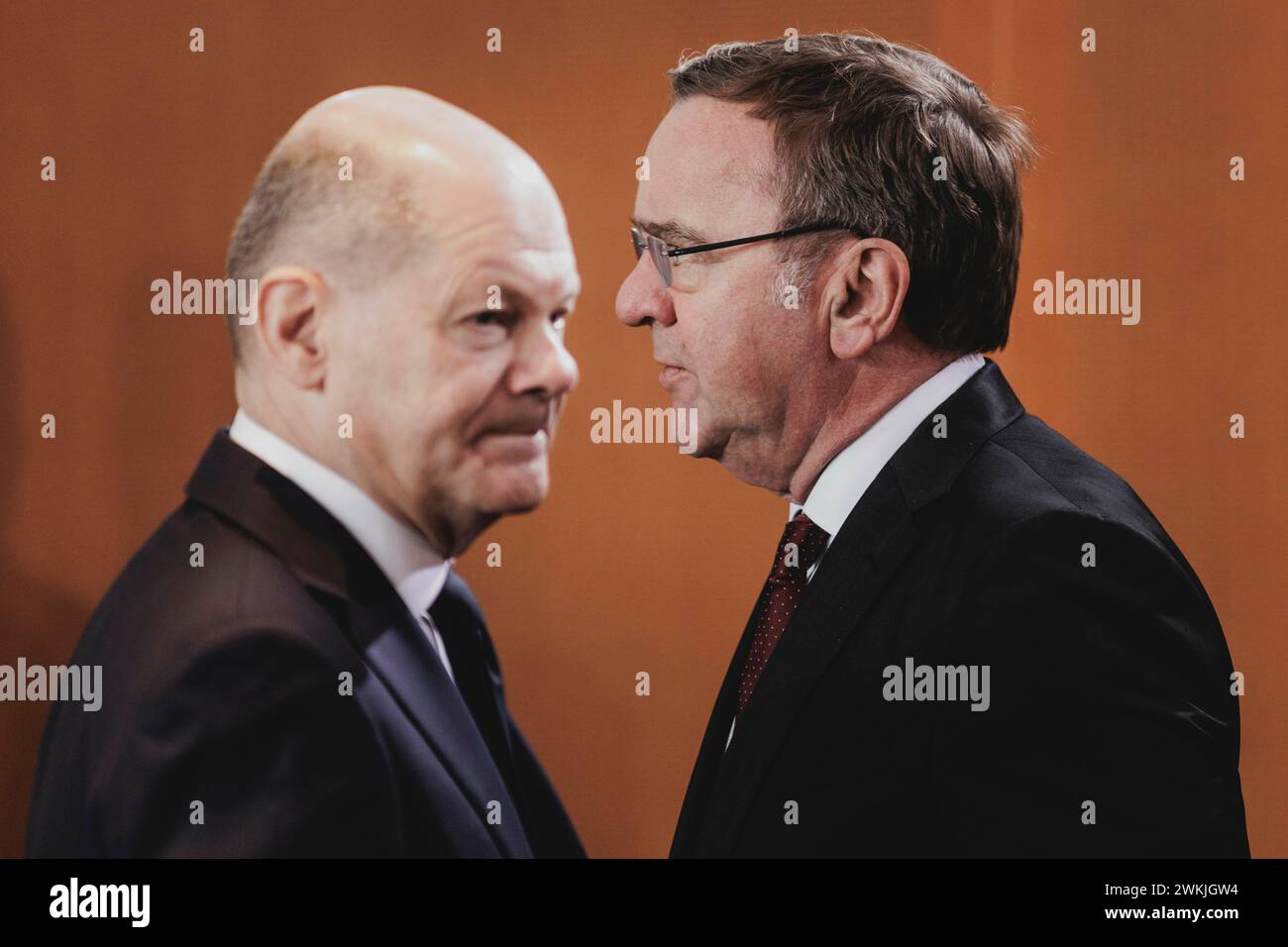 Berlin, Deutschland. 21st Feb, 2024. (LR) Olaf Scholz (SPD), Federal Chancellor, and Boris Pistorius (SPD), Federal Minister of Defense, taken at the weekly cabinet meeting in Berlin, February 21, 2024. Credit: dpa/Alamy Live News Stock Photo