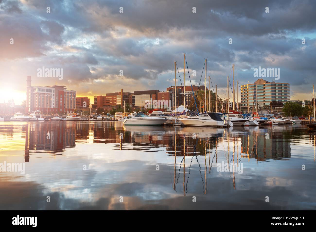 Erie, Pennsylvania, USA downtown cityscape on the lake in the morning. Stock Photo