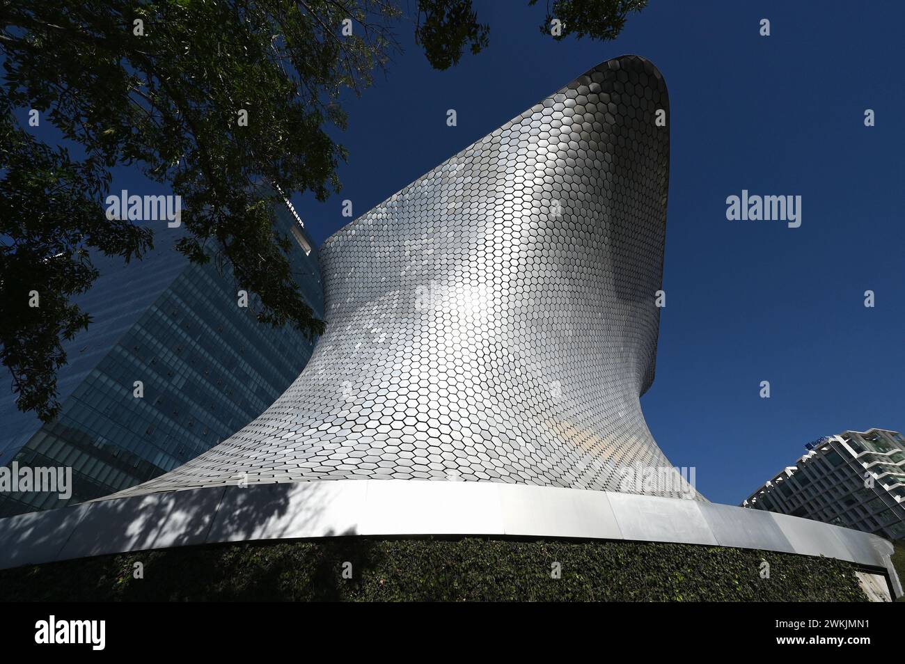 The Museo Soumaya art museum built by billionaire Calos Slim in the Polanco district of Mexico City Stock Photo
