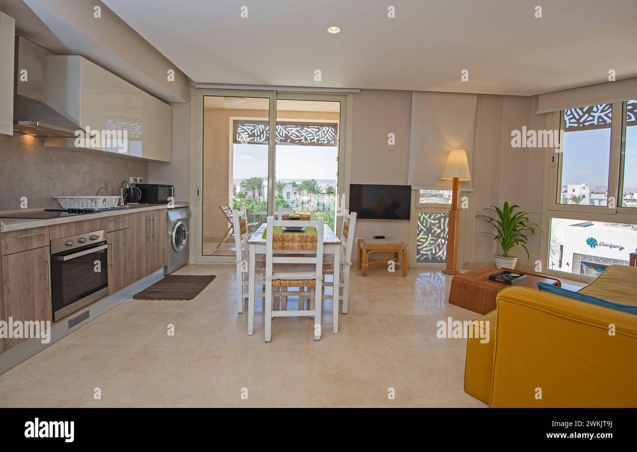 Stunning Luxury Apartment With Private Game Room And Balcony image