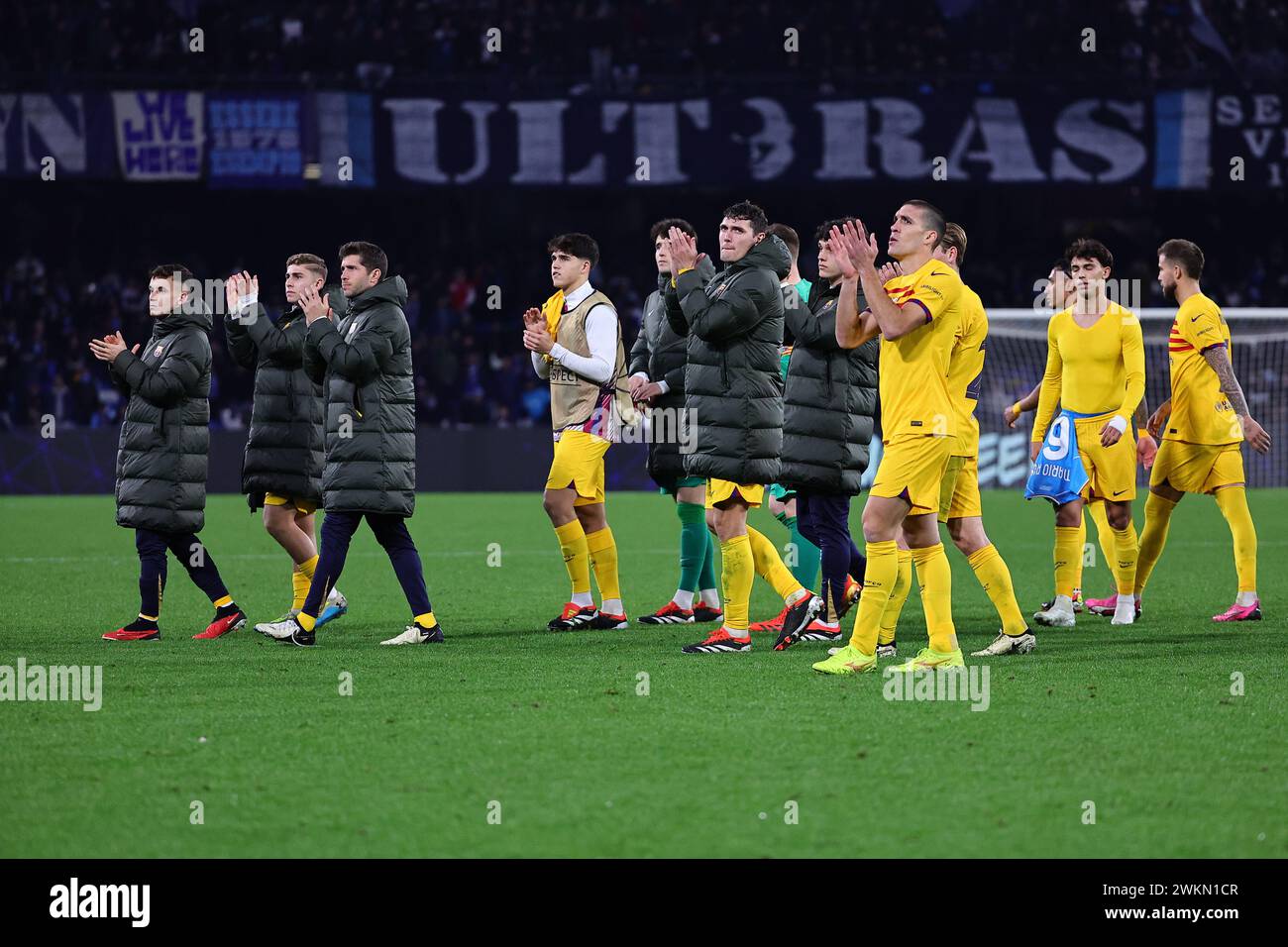 Naples, Italy. 21st Feb, 2024. Barcelona players wave goodbye at the end of the game the Champions League football match between SSC Napoli and FC Barcelona at Diego Armando Maradona stadium in Naples (Italy), February 21st, 2024. Credit: Insidefoto di andrea staccioli/Alamy Live News Stock Photo