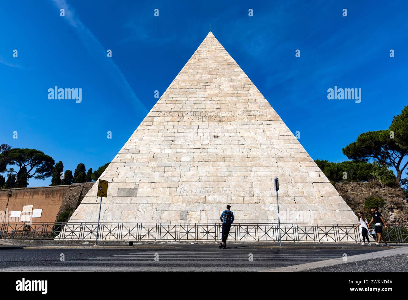 The Pyramid of Caius Cestius in the Testaccio neighborhood in Rome ...