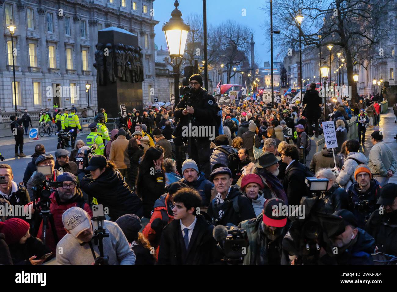 Assange extradition hires stock photography and images Alamy
