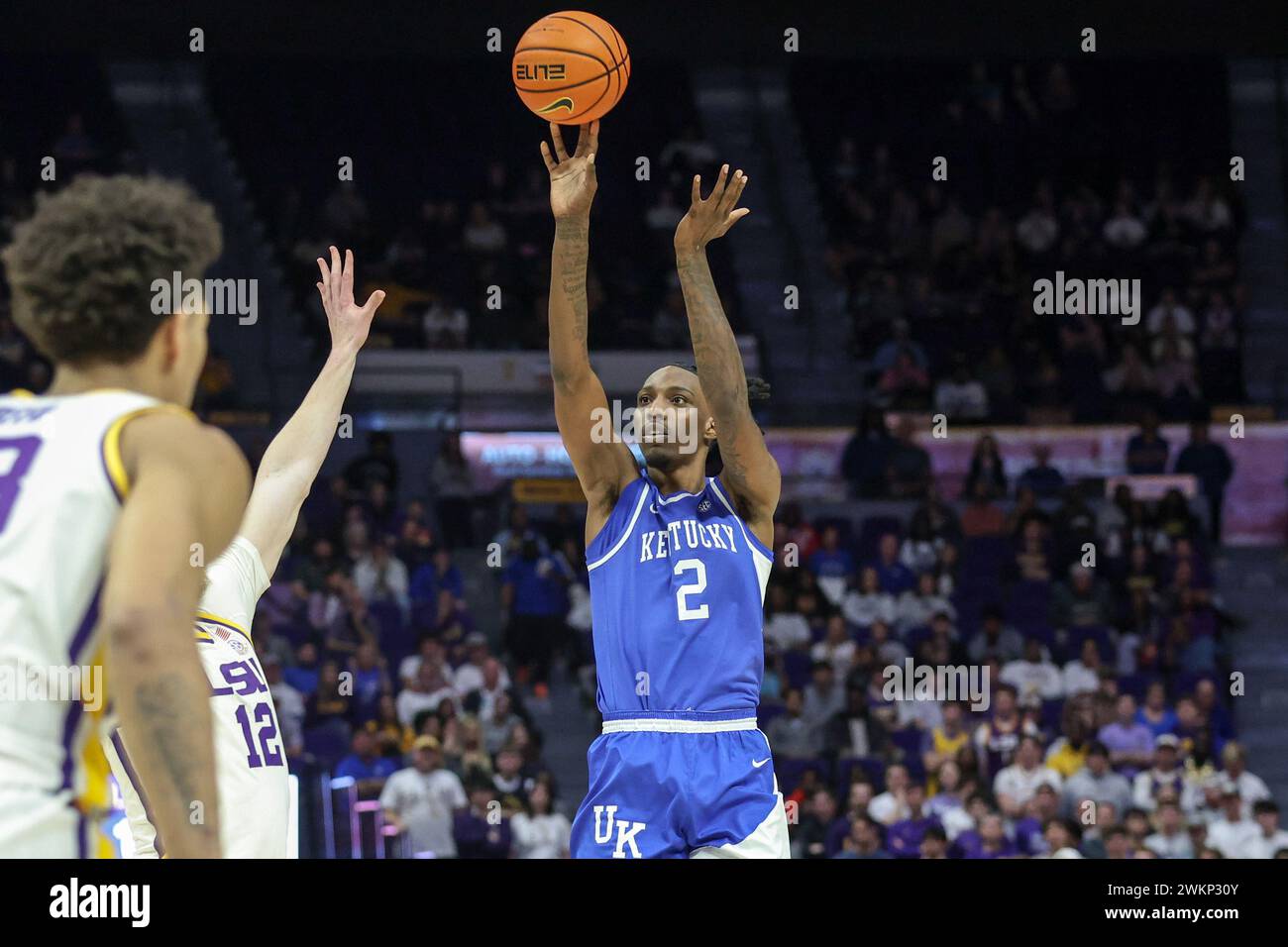 February 21, 2024 Kentucky's Aaron Bradshaw (2) puts up a shot during