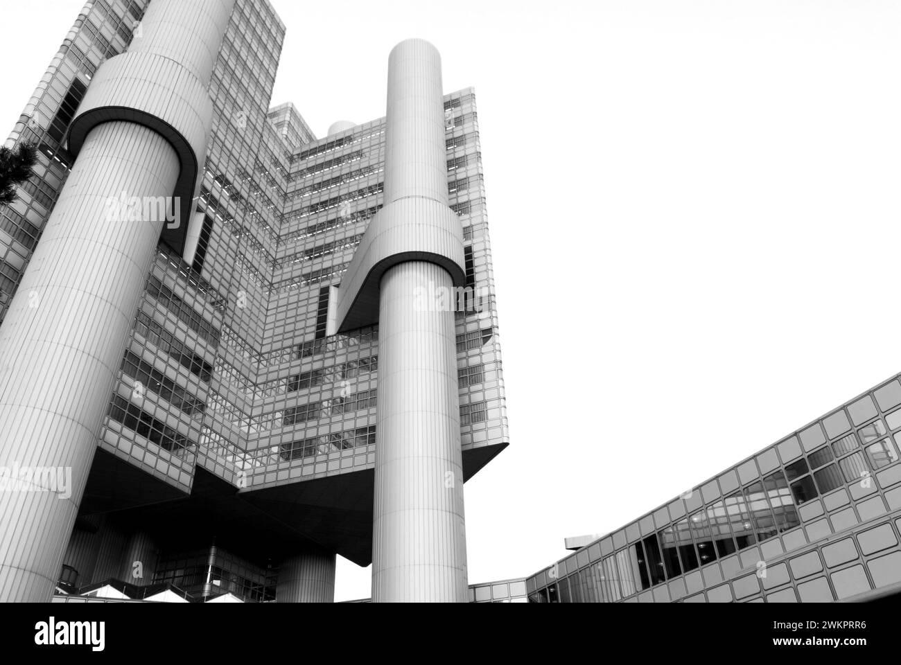 HVBTower at sunset, HVB Immobilien, Hypovereinsbank HVB Real Estate