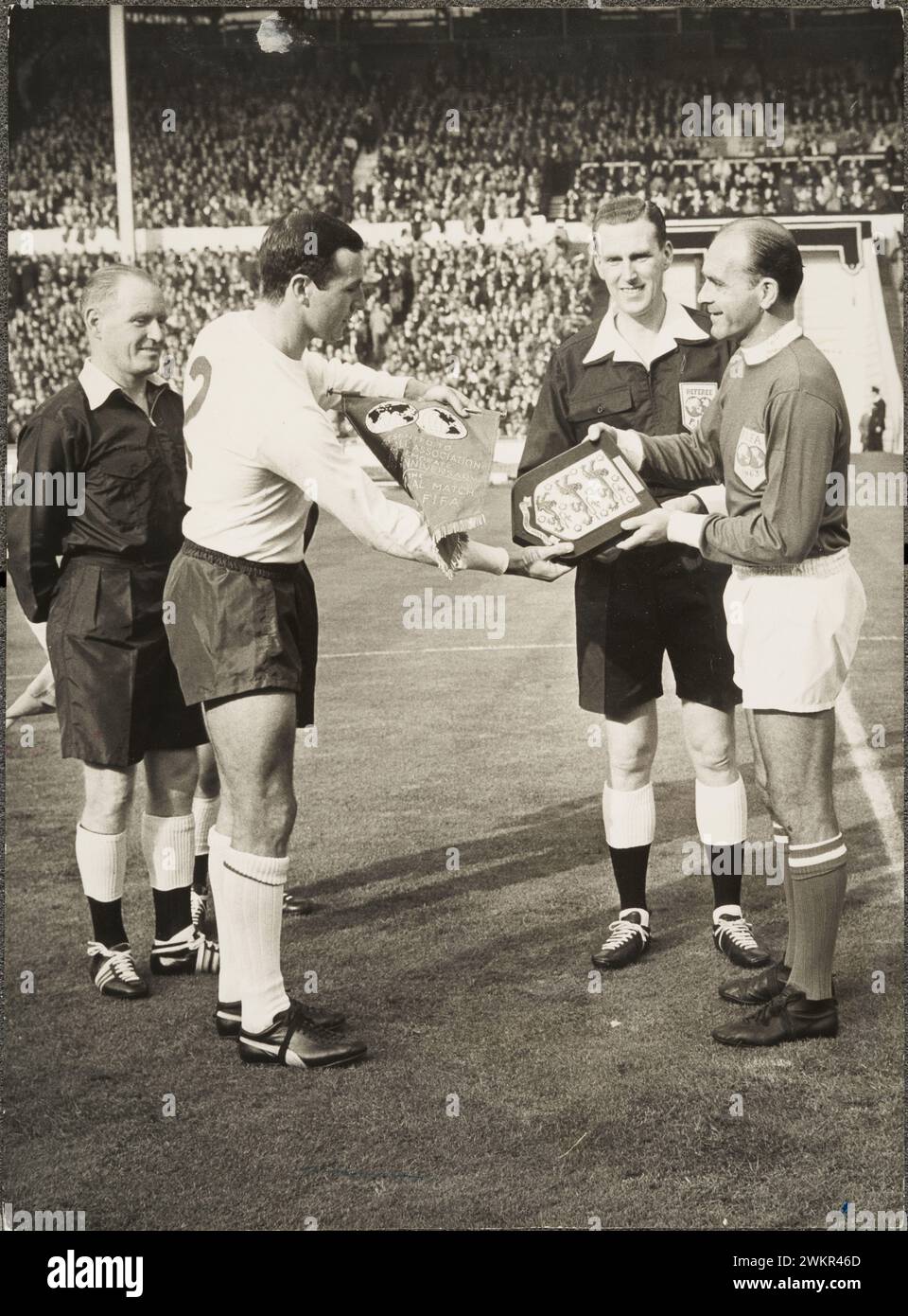 1963 football hires stock photography and images Alamy