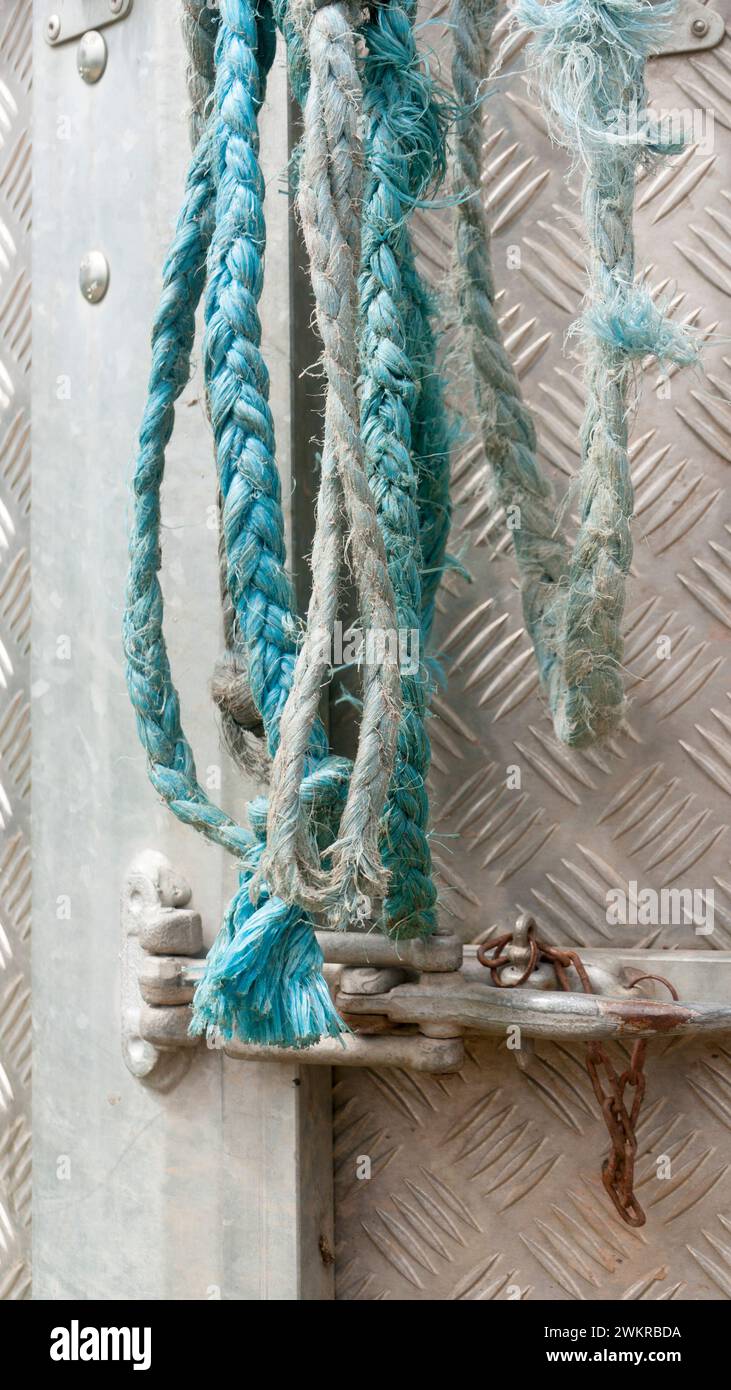 Metal ropes hi-res stock photography and images - Alamy