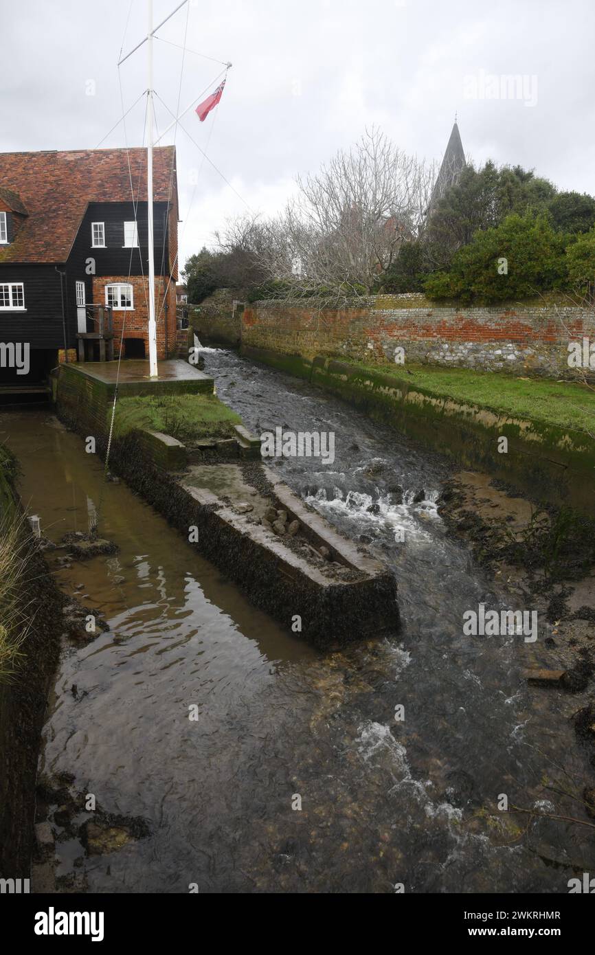 Bosham Mill House waterfront Stock Photo Alamy