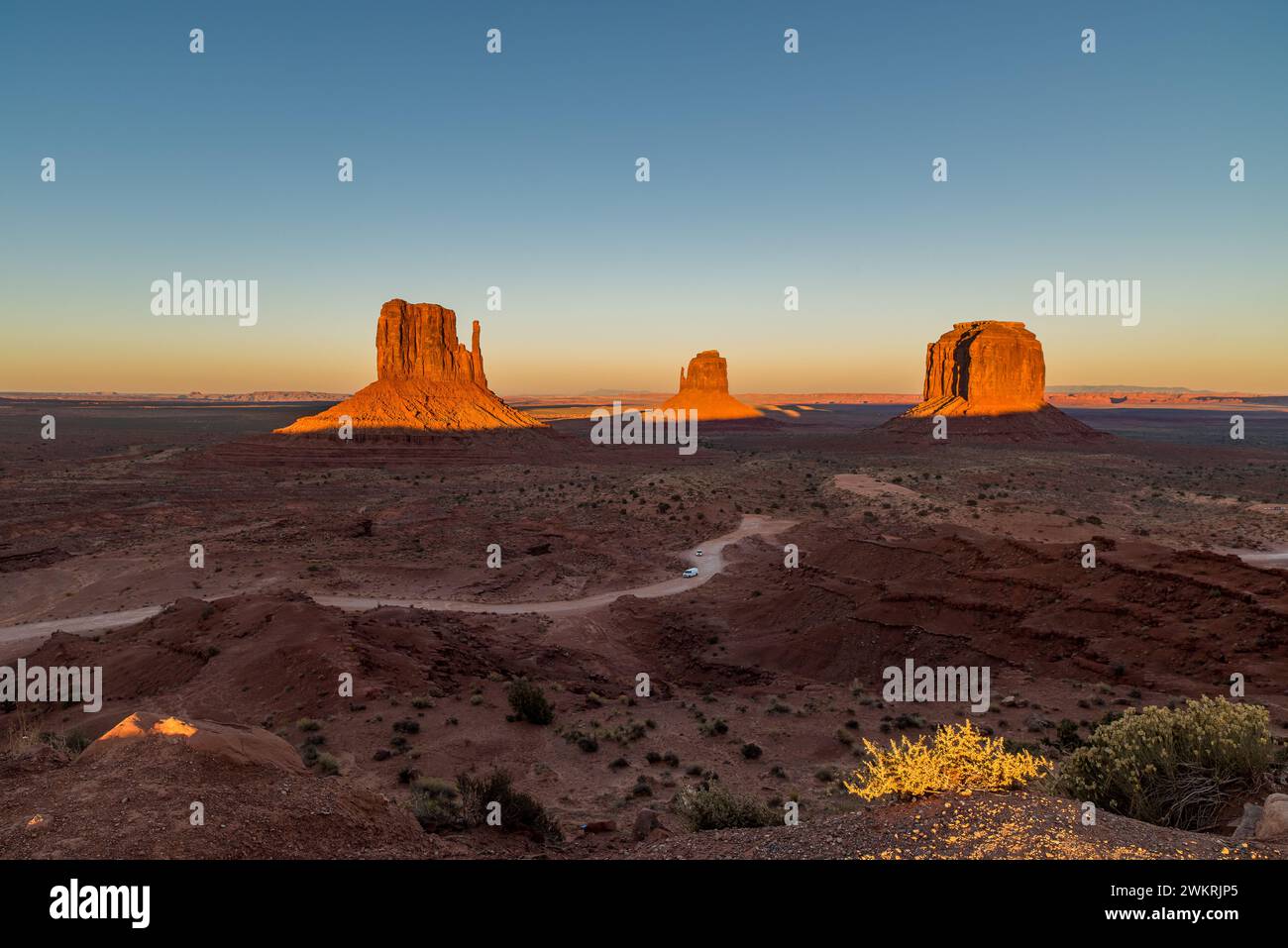 Sunset in Monument Valley, which is famous for its iconic buttes ...