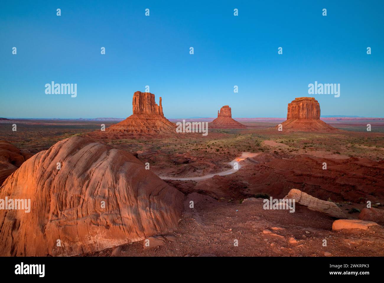 Sunset in Monument Valley, which is famous for its iconic buttes ...