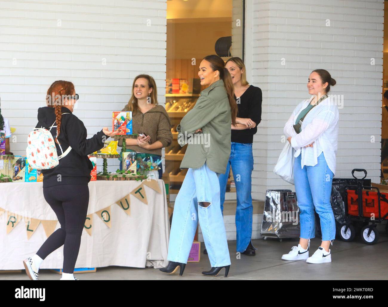 Chrissy Teigen and daughter Luna Stephens sell Girl Scout Cookies