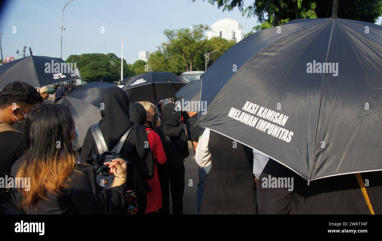 February 22, 2024, Jakarta, Jakarta, indonesia: The 806th Thursday action was again held in front of the Jakarta State Palace, which continues to demand the resolution of cases of human rights violations and enforced disappearances. (Credit Image: © Denny Pohan/ZUMA Press Wire) EDITORIAL USAGE ONLY! Not for Commercial USAGE! Stock Photo