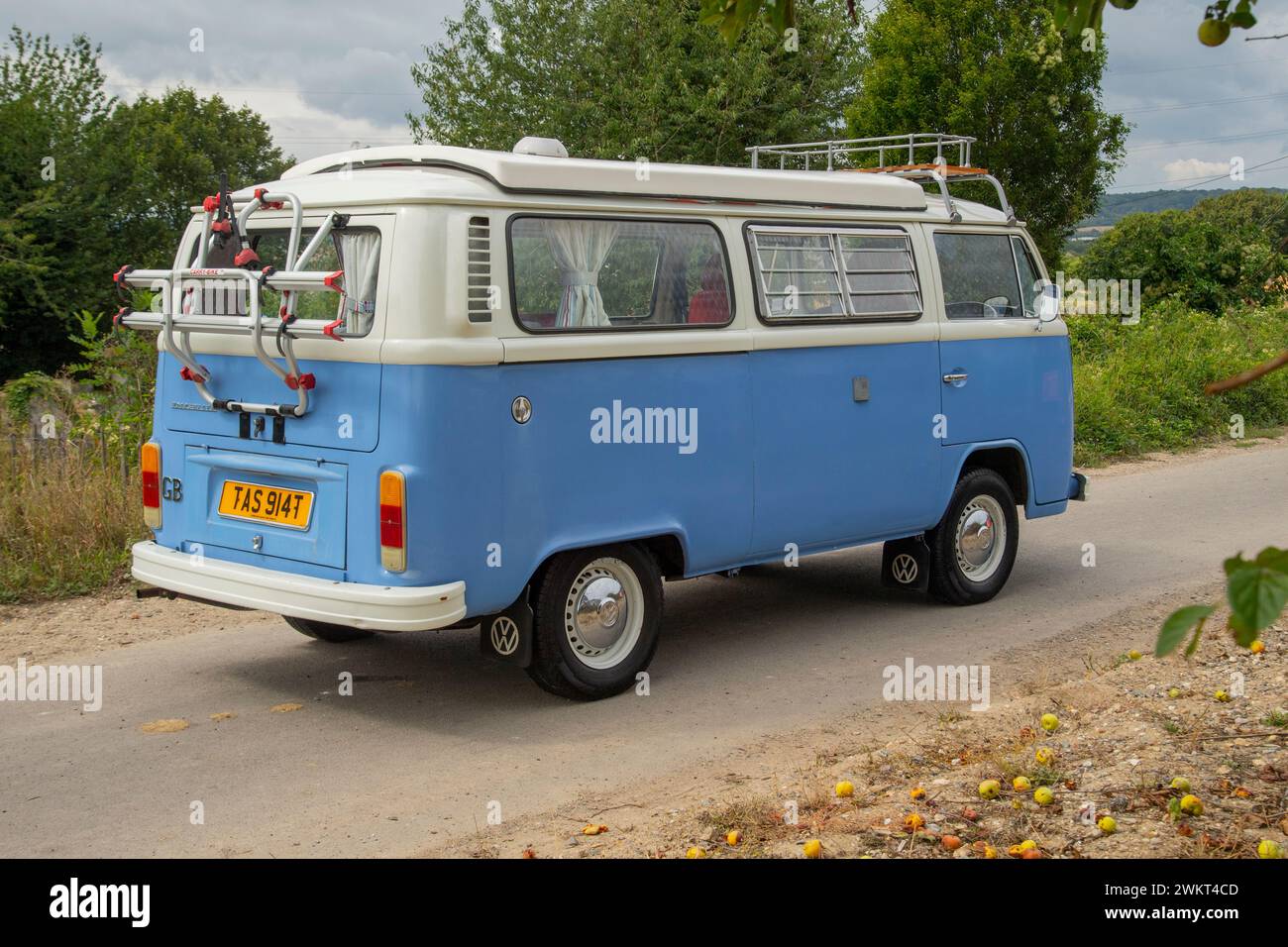 1979 VW Type 2 Bay Window camper van Stock Photo - Alamy