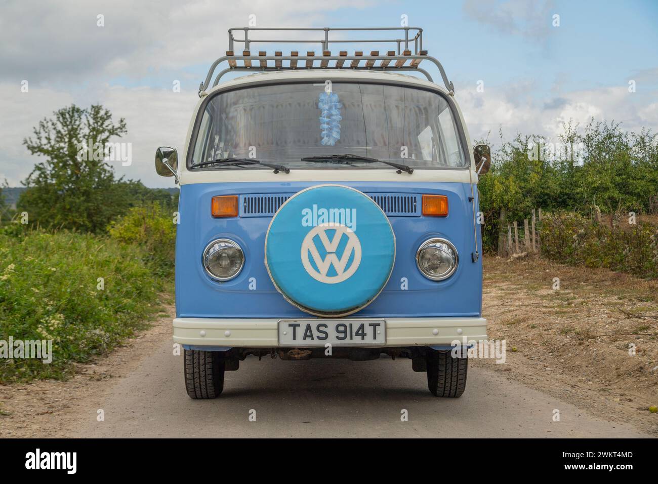 1979 VW Type 2 Bay Window camper van Stock Photo - Alamy