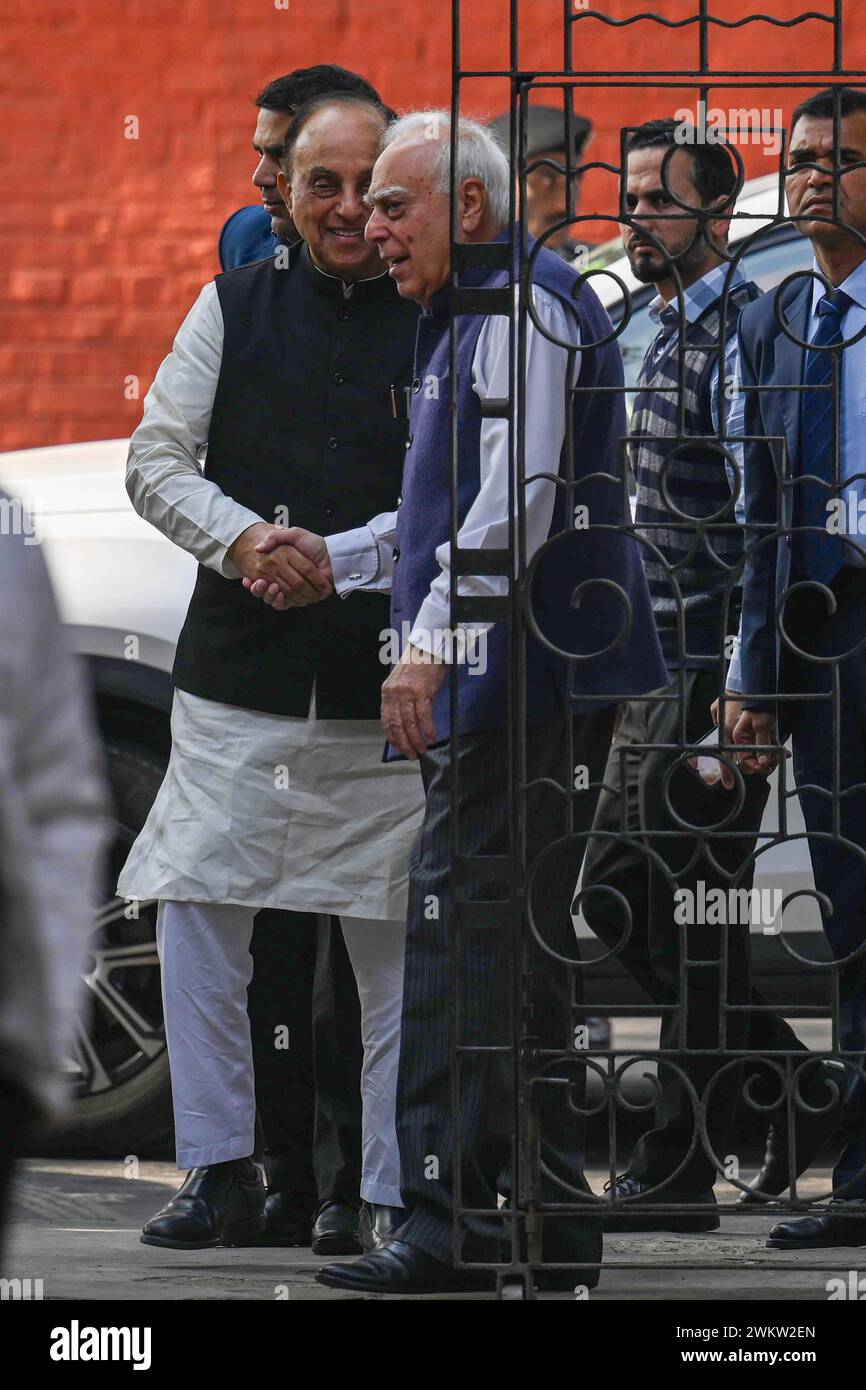 New Delhi, India. 22nd Feb, 2024. NEW DELHI, INDIA - FEBRURAY 22: Kapil Sibal, Senior Lawyer along with Subramanian Swamy, Senior leader seen during the last rites ceremony of Indian jurist, Fali Sam Nariman at Parsi Cemetery, Khan Market on February 22, 2024 in New Delhi, India. Eminent jurist and senior advocate of the Supreme Court Fali S Nariman has passed passed away in his sleep at his home in New Delhi an hour after midnight Wednesday. He was 95.(Photo by Sanchit Khanna/Hindustan Times/Sipa USA ) Credit: Sipa USA/Alamy Live News Stock Photo
