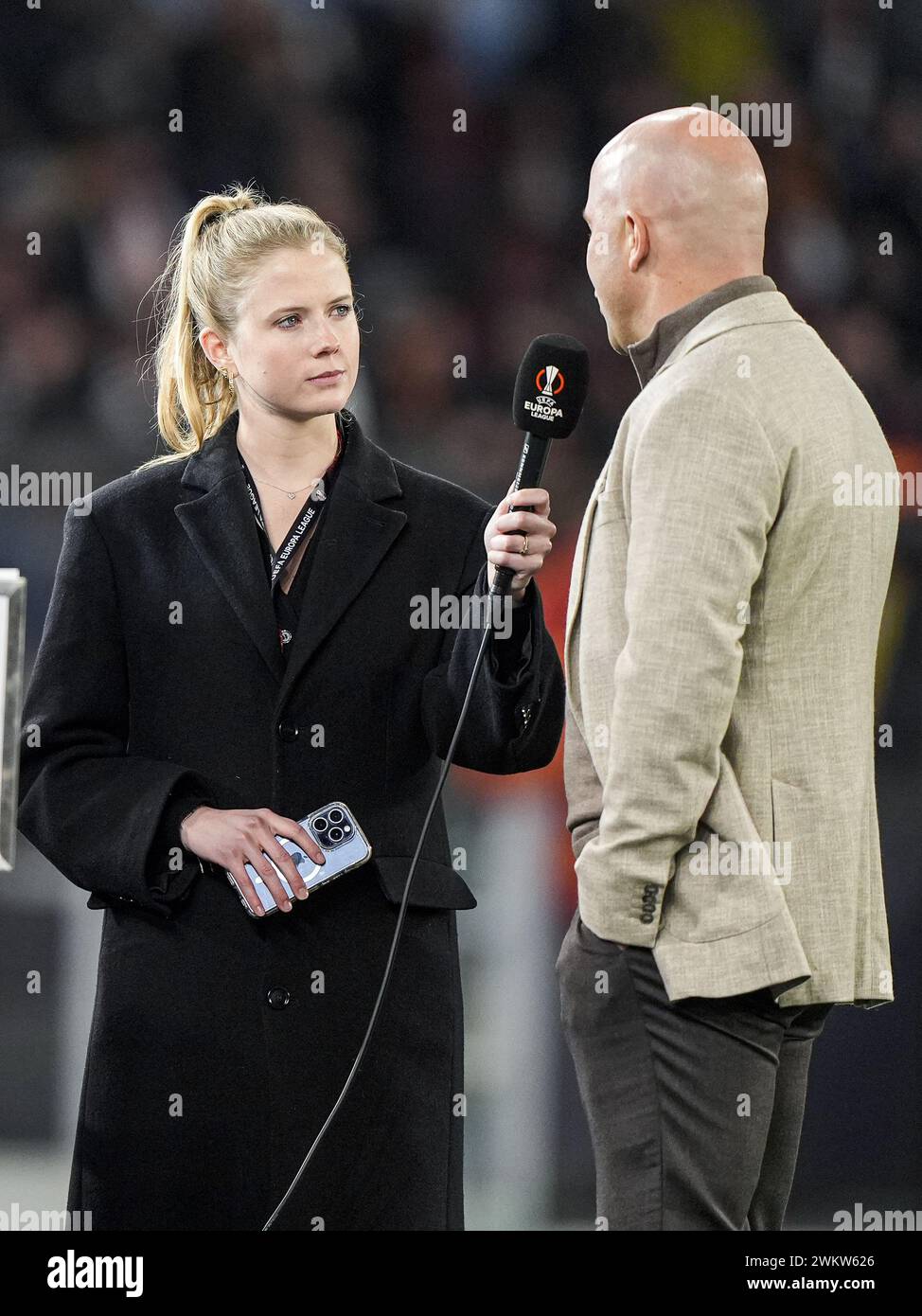 Rome, Italia. 22nd Feb, 2024. Rome - Noa Vahle, Feyenoord coach Arne Slot during the 2nd leg of the UEFA Europa League Knockout Round Play-offs between AS Roma v Feyenoord at Stadio Olympico on 22 February 2024 in Rome, Italia. Credit: box to box pictures/Alamy Live News Stock Photo