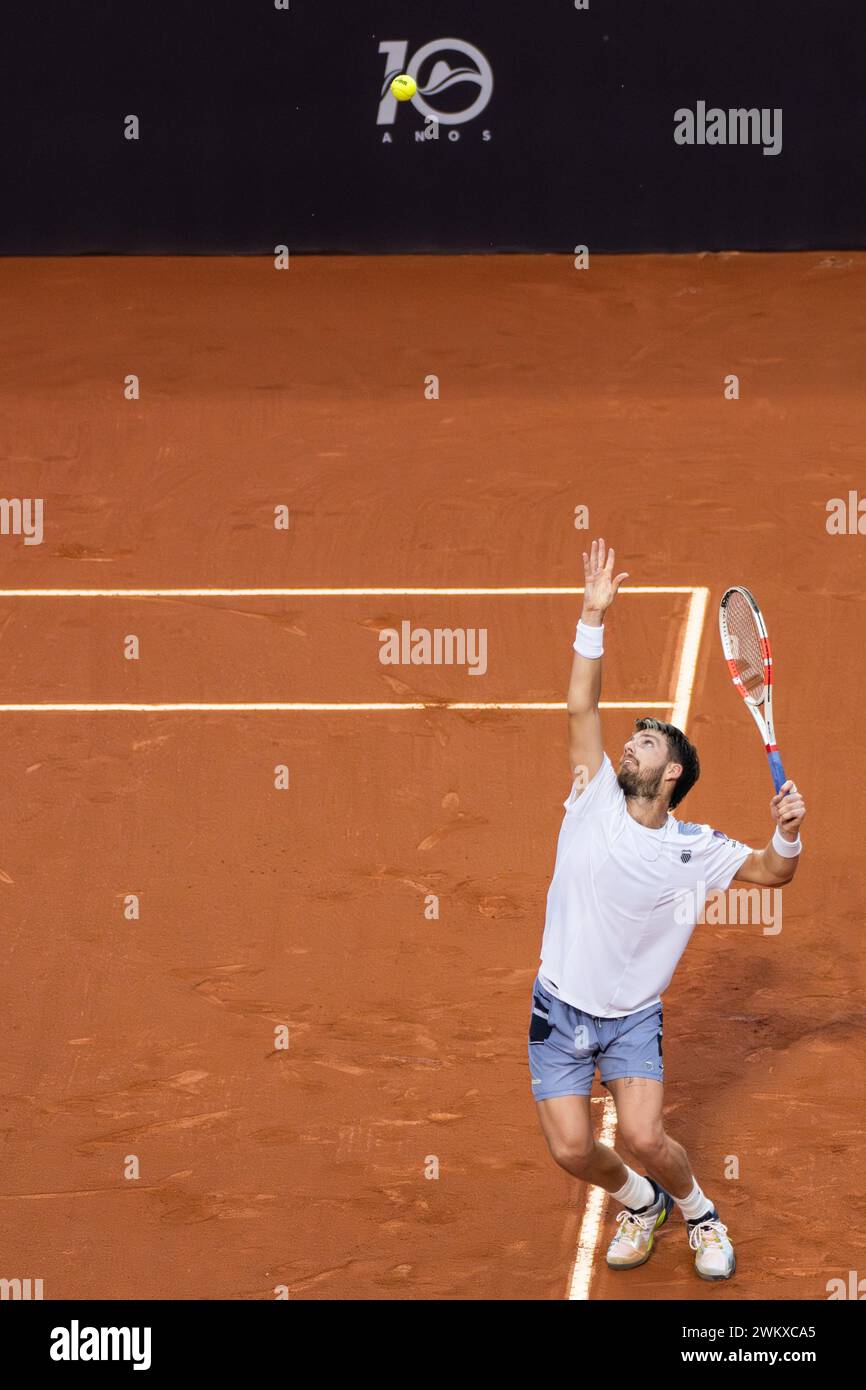 Rio De Janeiro, Brazil. 22nd Feb, 2024. Cameron Norrie of Britain serves during the round 16 match against Marcelo Tomas Barrios Vera of Chile at the 2024 ATP500 Rio Open at Jockey Club Brasileiro in Rio de Janeiro, Brazil, Feb. 22, 2024. Credit: Wang Tiancong/Xinhua/Alamy Live News Stock Photo