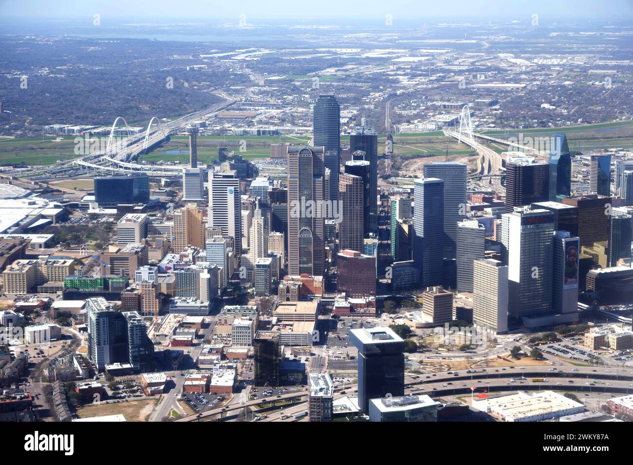 Aerial skyline in downtown dallas hi-res stock photography and images ...