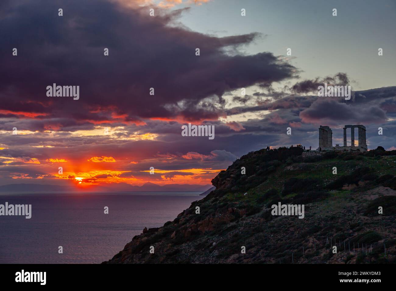 The temple of poseidon at cape Sounio, Greece Stock Photo - Alamy