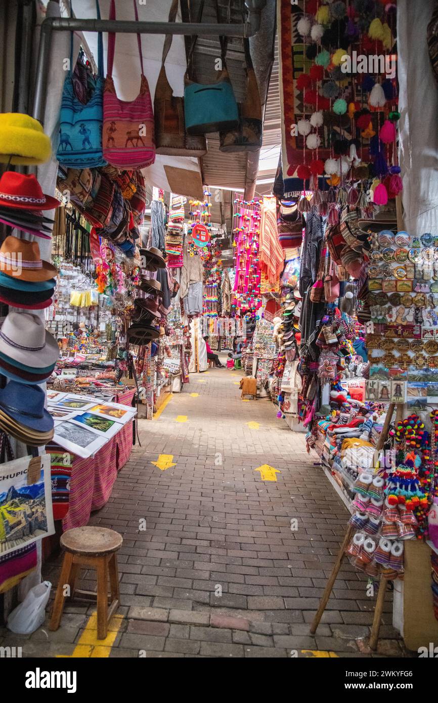Mercado de Artesanias market in Aguas Calientes near Machu Picchu, Peru Stock Photo