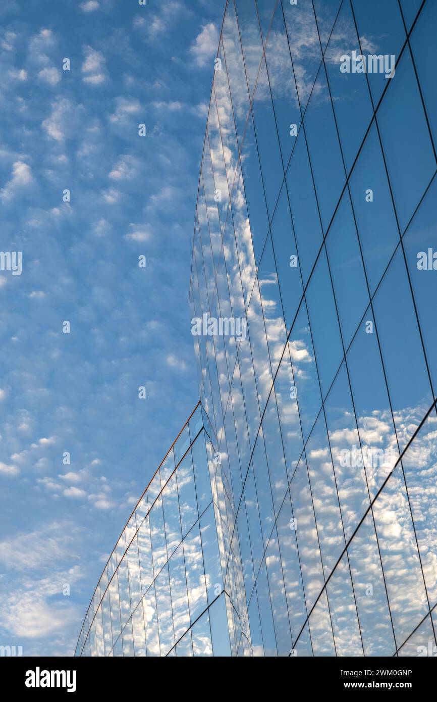 Perspective illusion height hi-res stock photography and images - Alamy