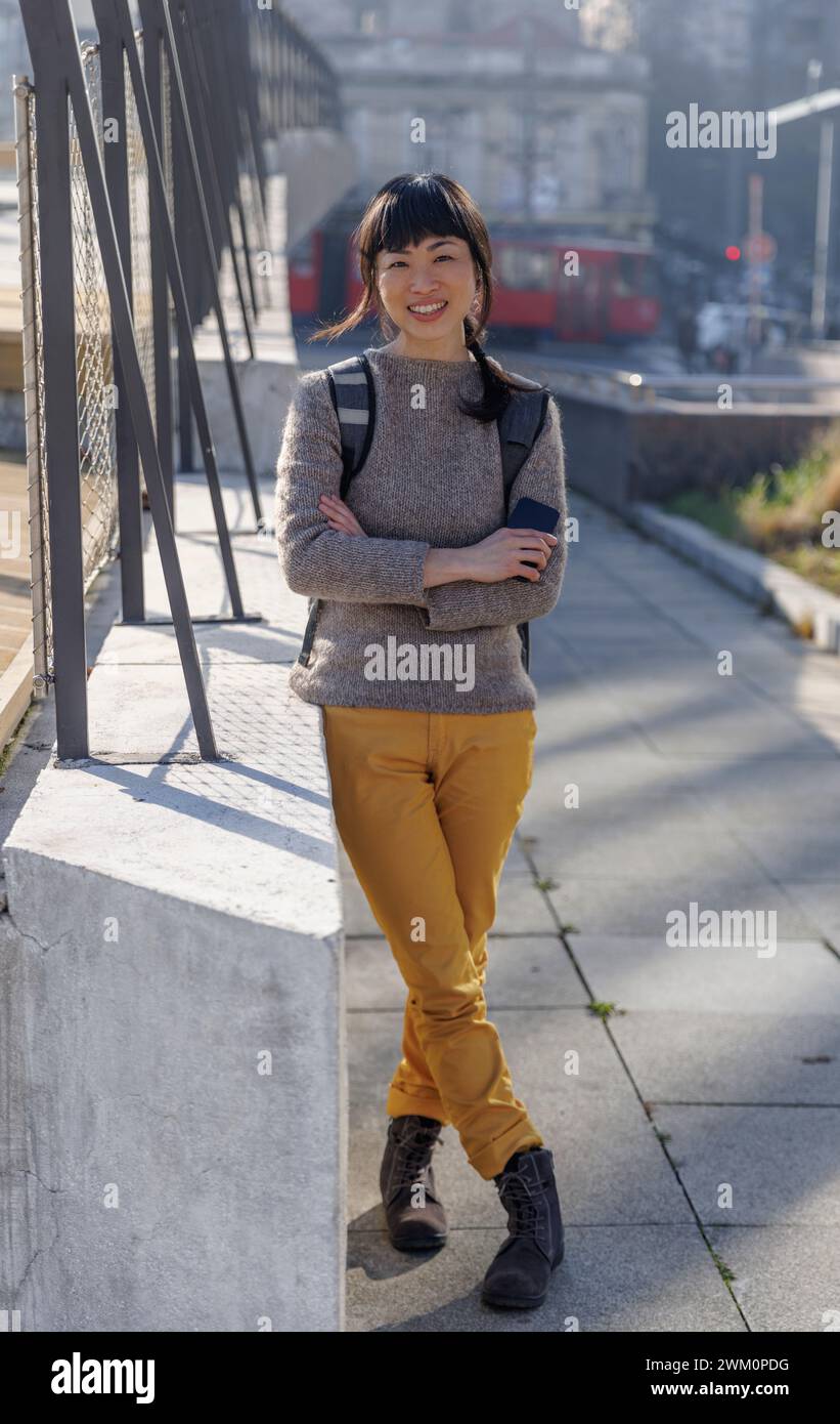 Asian woman crossed arms hi-res stock photography and images - Alamy