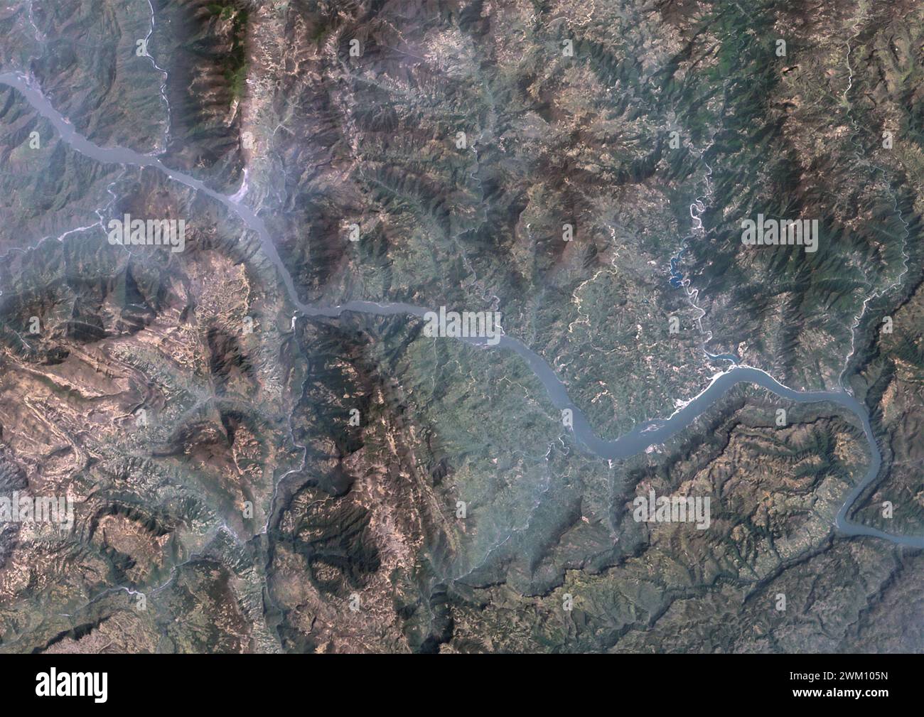 Color satellite image of the Yangtze River in 1987 before the construction of the Three Gorges Dam in the Hubei province in central China. Stock Photo