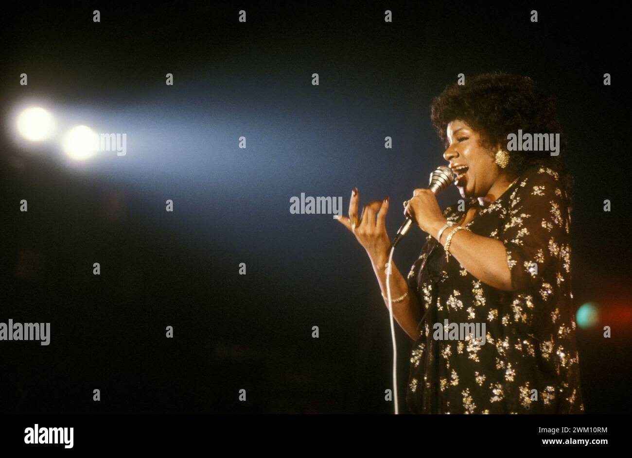 3824541 Gloria Gaynor; (add.info.: American singer Gloria Gaynor, about