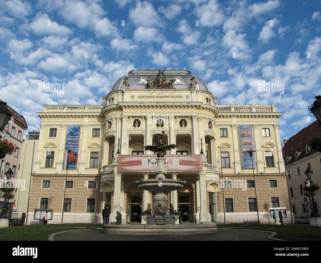 3827786 Bratislava; (add.info.: Bratislava, 2010. The Slovak National Theater / Bratislava, 2010. Il Teatro nazionale slovacco); © Marcello Mencarini. All rights reserved 2024. Stock Photo