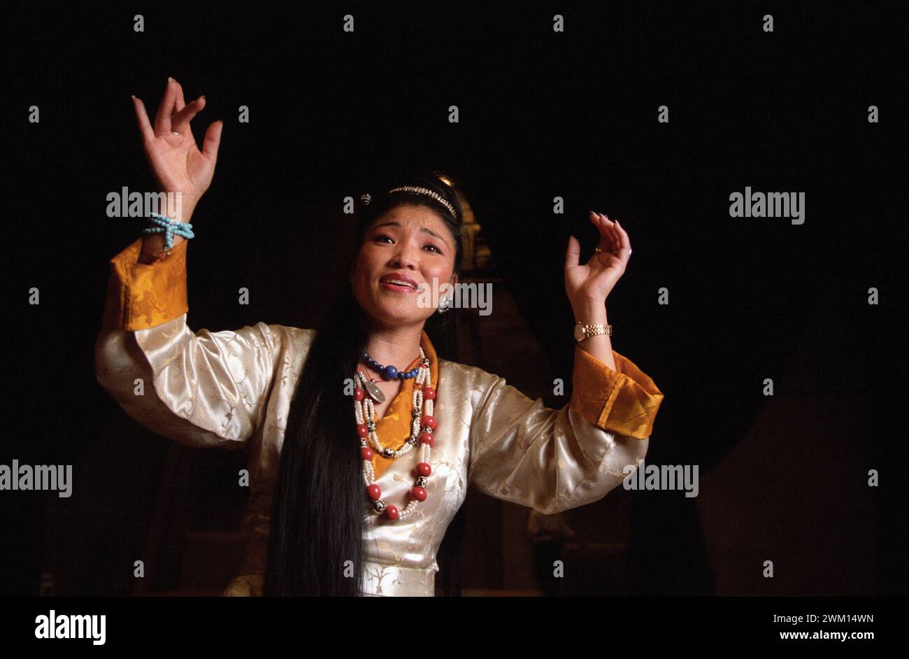 3828990 Yungchen Lhamo; (add.info.: Tibetan singer Yungchen Lhamo, 1999 / La cantante tibetana Yungchen Lhamo, 1999); © Marcello Mencarini. All rights reserved 2024. Stock Photo