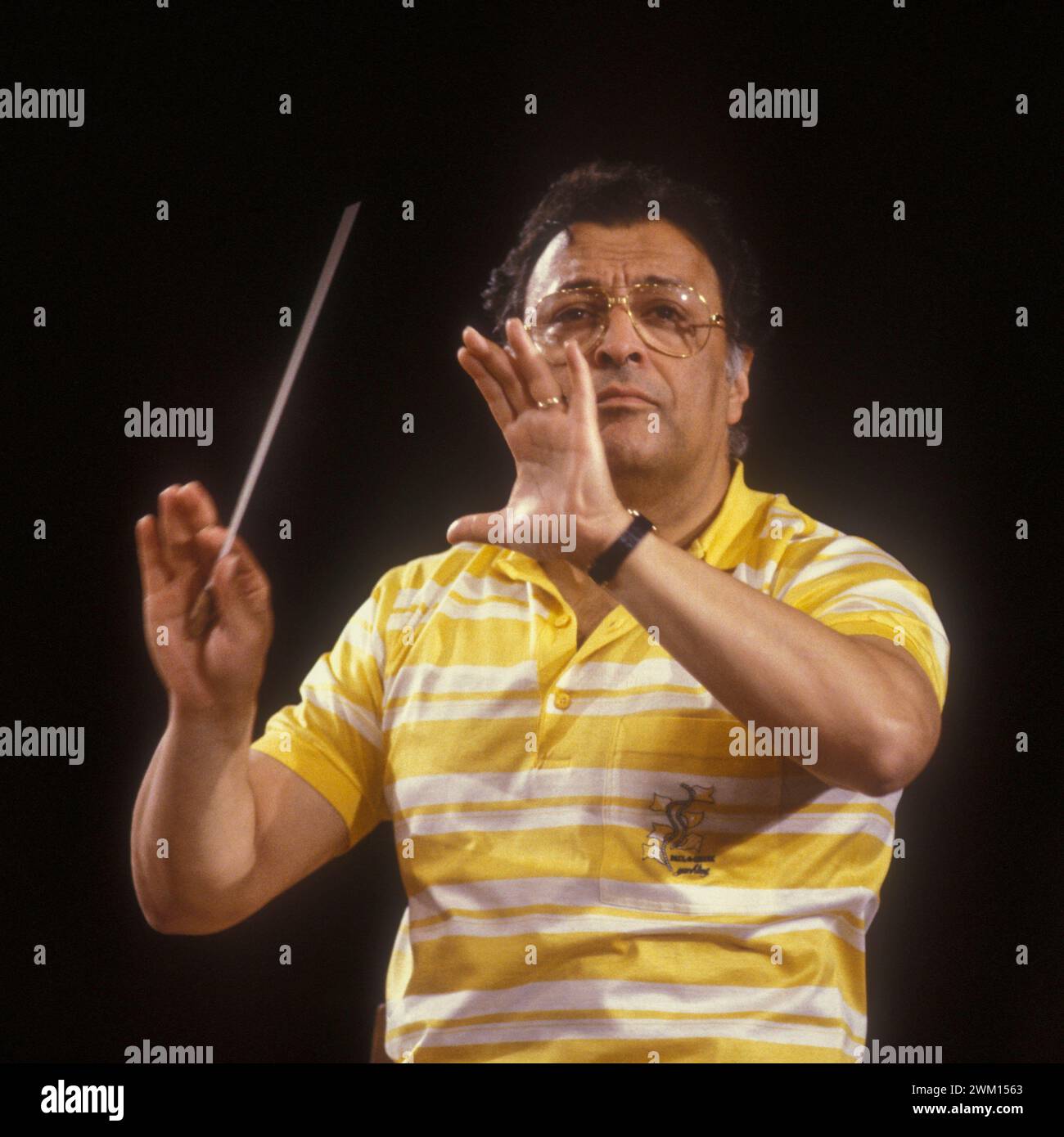 3829428 Zubin Mehta; (add.info.: Music conductor Zubin Mehta during a rehearsal (1990) / Il direttore d'orchestra Zubin Mehta durante una prova (1990)); © Marcello Mencarini. All rights reserved 2024. Stock Photo