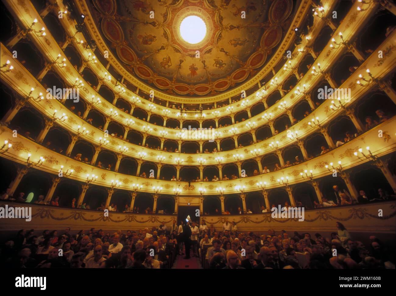 Teatro del festival 2024 hires stock photography and images Alamy