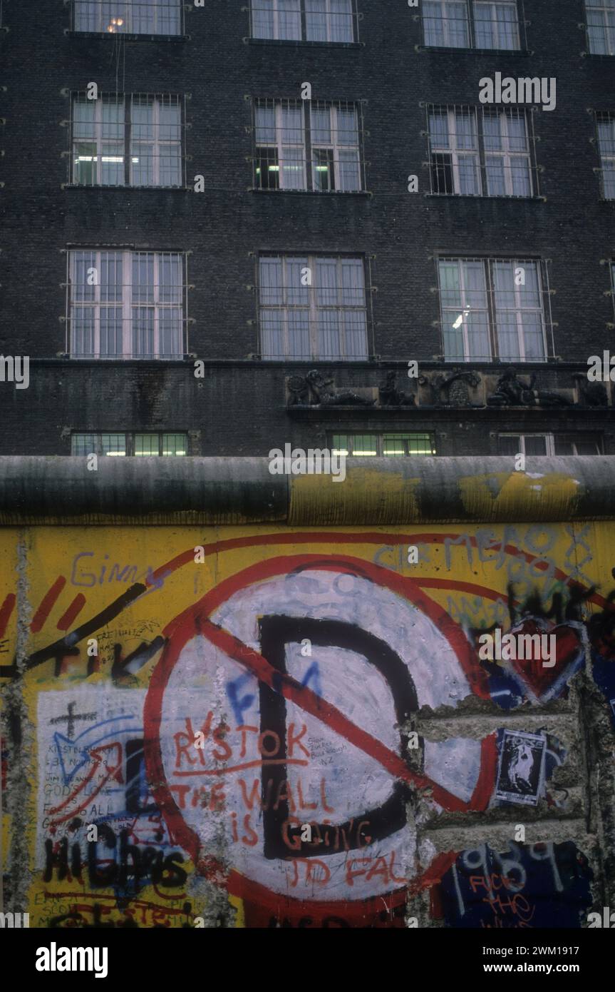 4065467 West Berlin, November 1989. Berlin Wall; (add.info.: Berlin (1989) Berlino Ovest, novembre 1989. Muro di Berlino); © Marcello Mencarini. All rights reserved 2024. Stock Photo