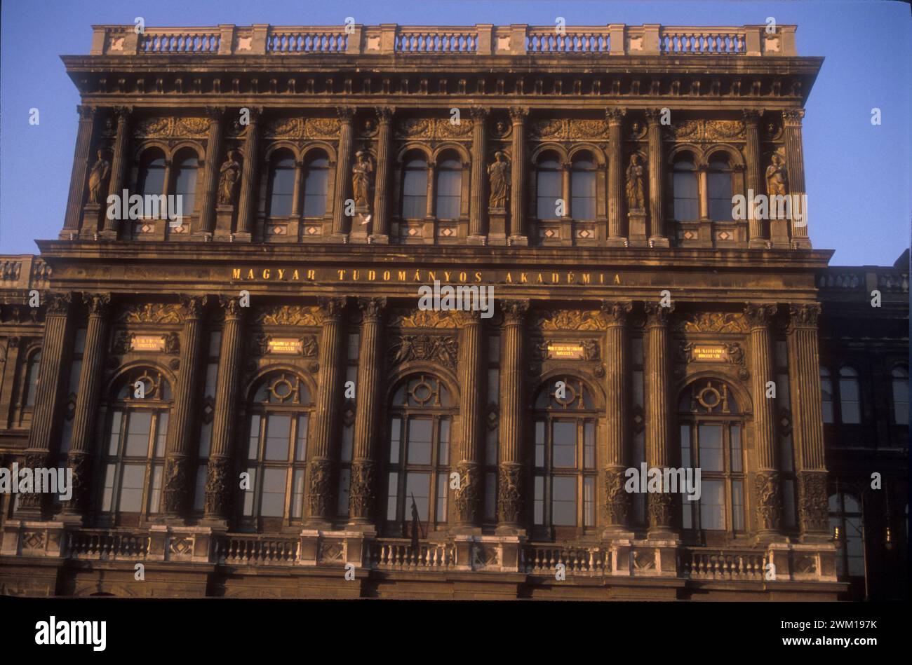Accademia ungherese delle scienze hires stock photography and images
