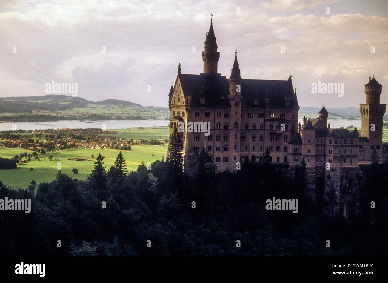 Magnete Da Frigorifero 3D A Forma Di Cuore – Castello Di Neuschwanstein, Baviera, Souvenir Di Viaggio In Resina