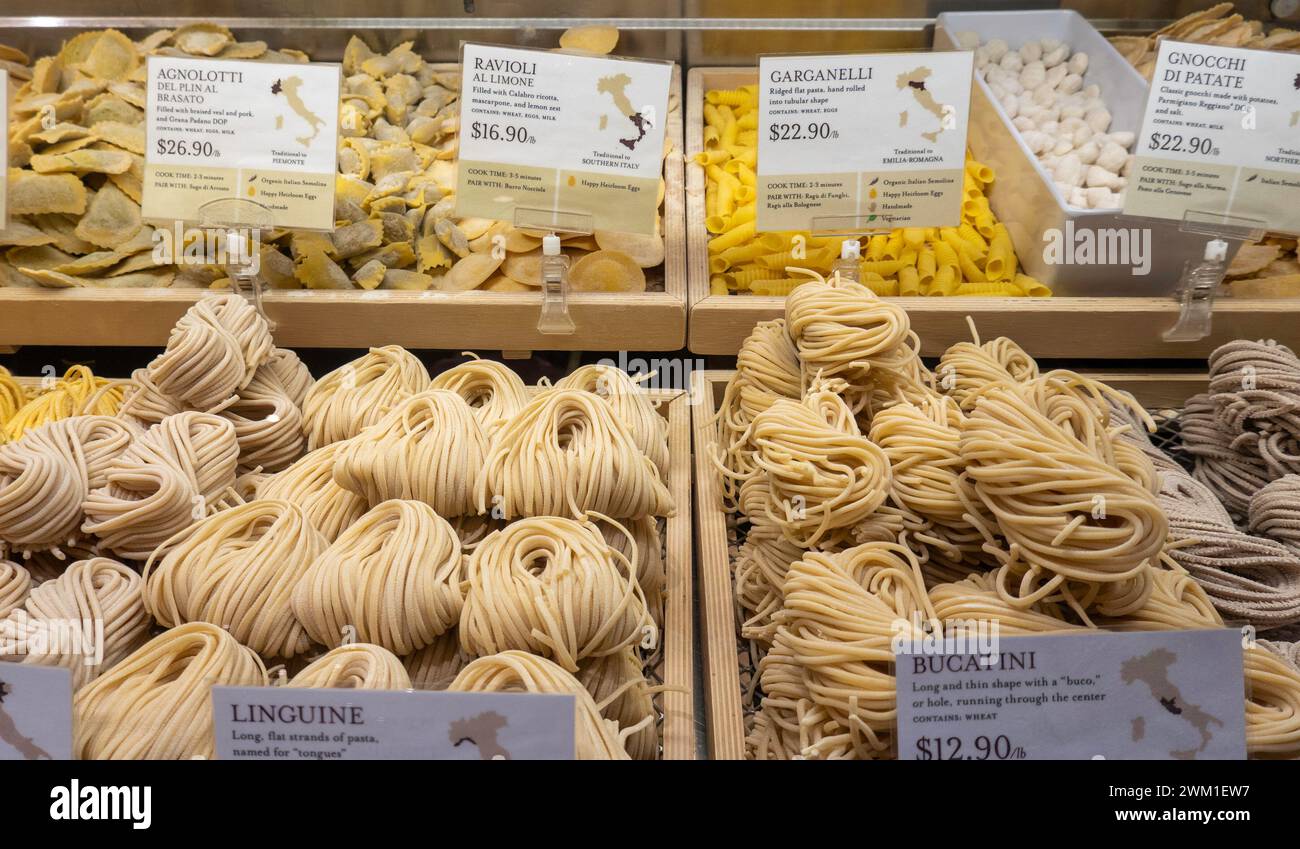 Eataly is a gourmet Italian shopping and dining destination in New York ...