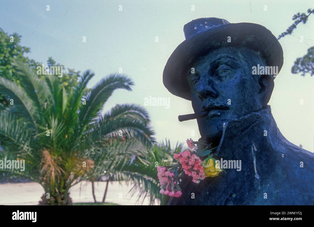 4068132 Torre del lago (Lucca), 1989. Monument to Italian composer Giacomo Puccini that lived here from 1900 to 1921; (add.info.: Torre del lago (Lucca), 1989. Monument to Italian composer Giacomo Puccini that lived here from 1900 to 1921  Torre del Lago (Lucca), 1989. Monumento al compositore Giacomo Puccini che qui visse dal 1900 al 1921); © Marcello Mencarini. All rights reserved 2024. Stock Photo