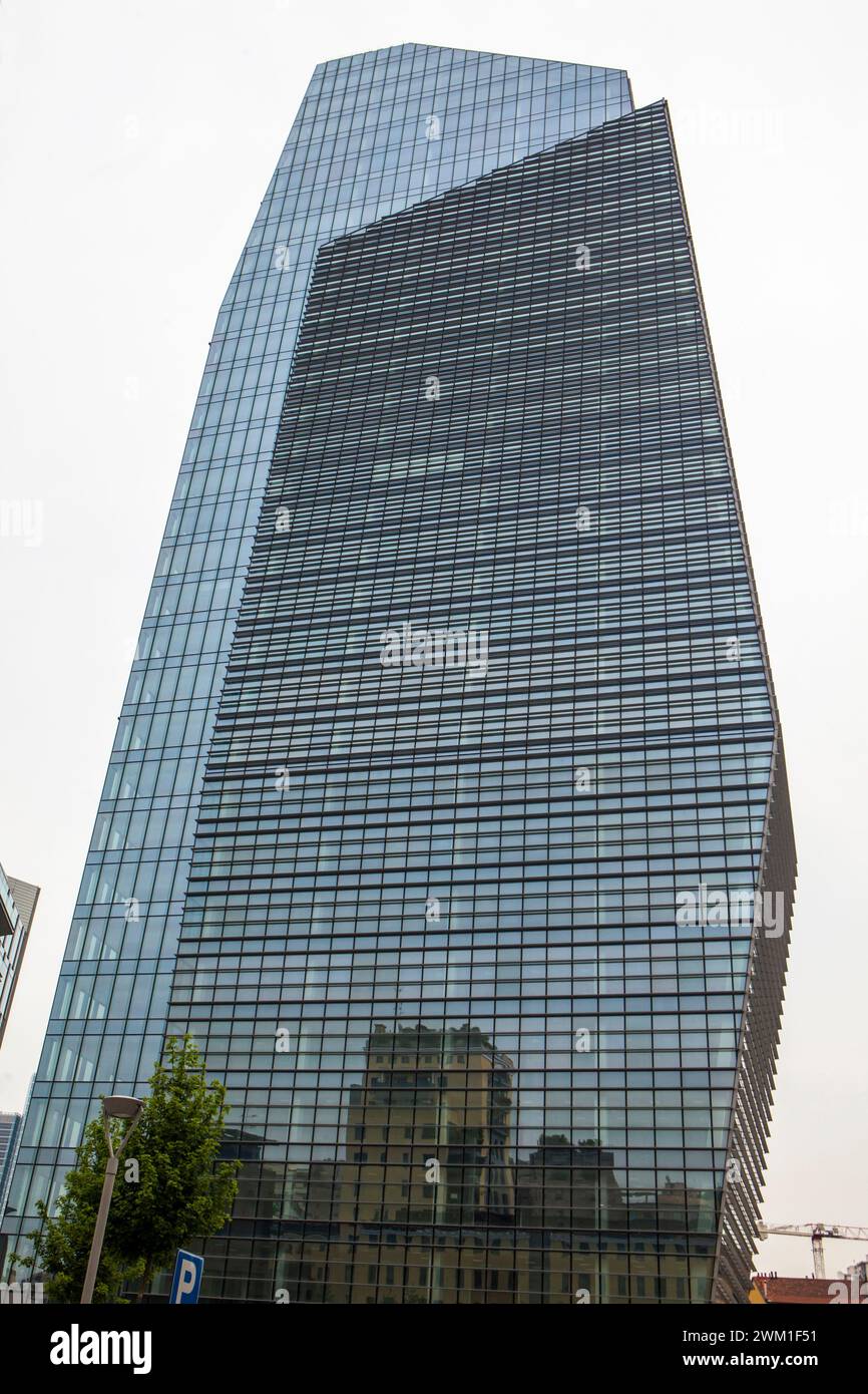 4068182 Milan, Porta Nuova district, 2015. Diamond Tower; (add.info.: Milano Expo 2015 Milano, zona Porta Nuova, 2015. Torre Diamante); © Marcello Mencarini. All rights reserved 2024. Stock Photo