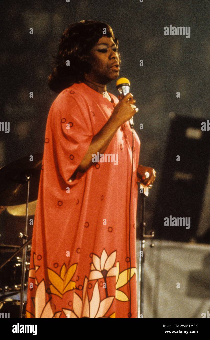 4070346 American jazz singer Sarah Vaughan performing (about 1985) (photo); (add.info.: la cantante jazz Sarah Vaughan in concerto (1985 circa)); © Marcello Mencarini. All rights reserved 2024. Stock Photo