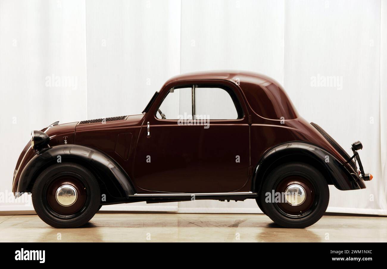MME4698189 Car Model Fiat 500 Topolino, 1937; (add.info.: Car Model Fiat 500 Topolino, 1937); © Marcello Mencarini. All rights reserved 2024. Stock Photo