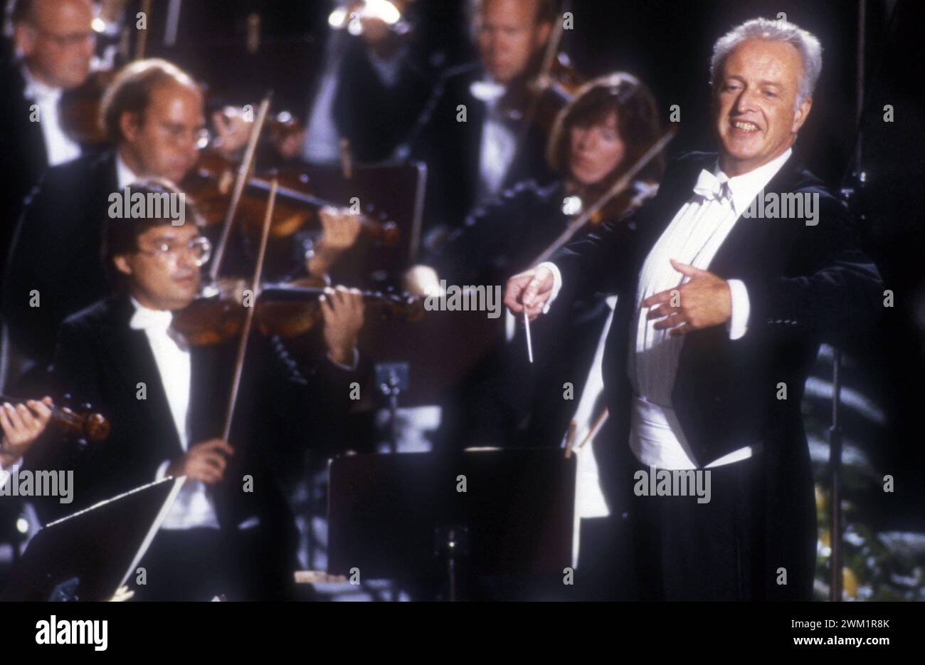 MME4709960 Austrian conductor Carlos Kleiber at a concert in Pompei in ...