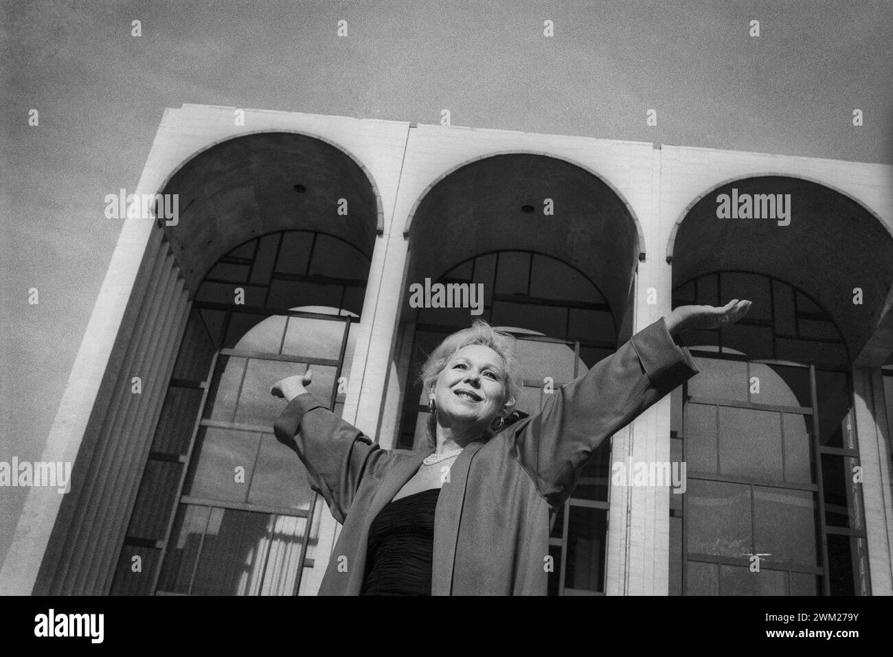 Cantanti lirich Black and White Stock Photos Images Alamy Cantanti lirich Black and White Stock Photos Images Alamy