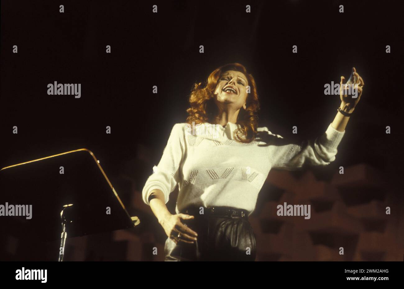 MME4811058 Italian singer Milva performing (1982)/La cantante Milva (1982) -; (add.info.: Italian singer Milva performing (1982)/La cantante Milva (1982) -); © Marcello Mencarini. All rights reserved 2024. Stock Photo