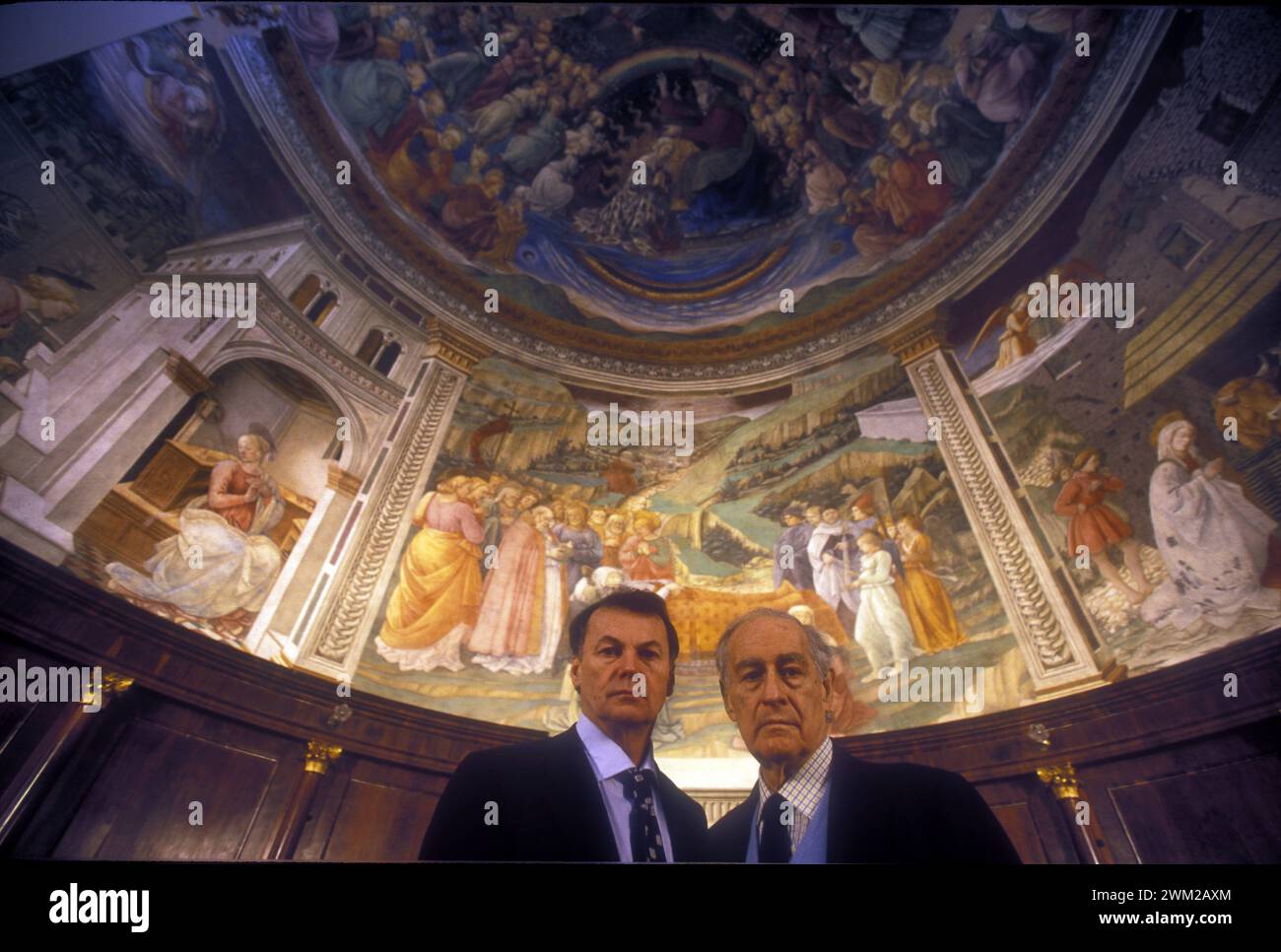 MME4812352 Spoleto (Perugia), Festival of Two Worlds 1999. Francis Menotti (born Francis Phelan) and his adoptive father Gian Carlo Menotti, composer and founder of the festival in the Spoleto Cathedral (frescos by Filippo Lippi)/Spoleto (Perugia), Festival dei due mondi 1999. Francis Menotti (nato Francis Phelan) with his padre adottivo Gian Carlo Menotti, composer and founder of the festival, nel Duomo di Spoleto (affreschi di Filippo Lippi) -; (add.info.: Spoleto (Perugia), Festival of Two Worlds 1999. Francis Menotti (born Francis Phelan) and his adoptive father Gian Carlo Menotti, compose Stock Photo
